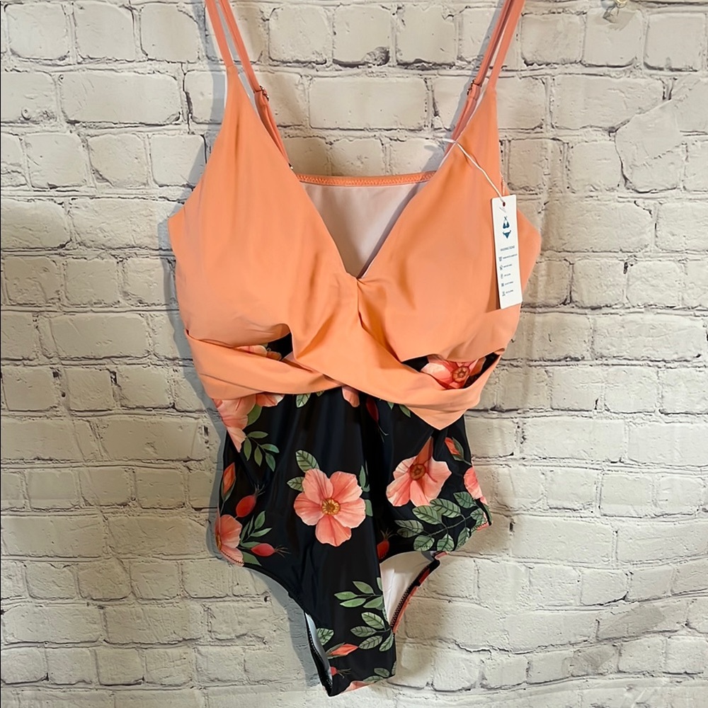 XL Floral One-Piece Swimsuit by Beachsissi. NWT. Adjustable straps. Buil…